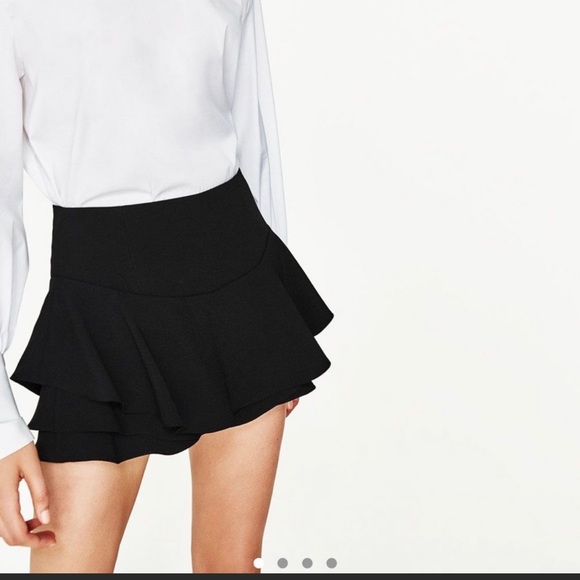 Zara Ruffle Skort - Picture 2 of 9